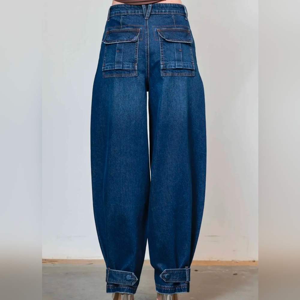 NWT Vibrant Jeans (USA )Buckle Barrel Jean